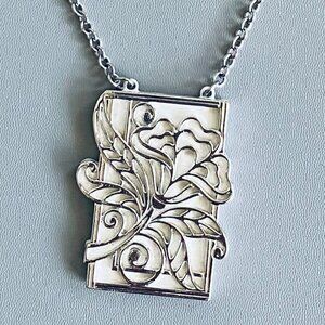 Coro Vintage Oblong Floral Cutout Enamel Necklace